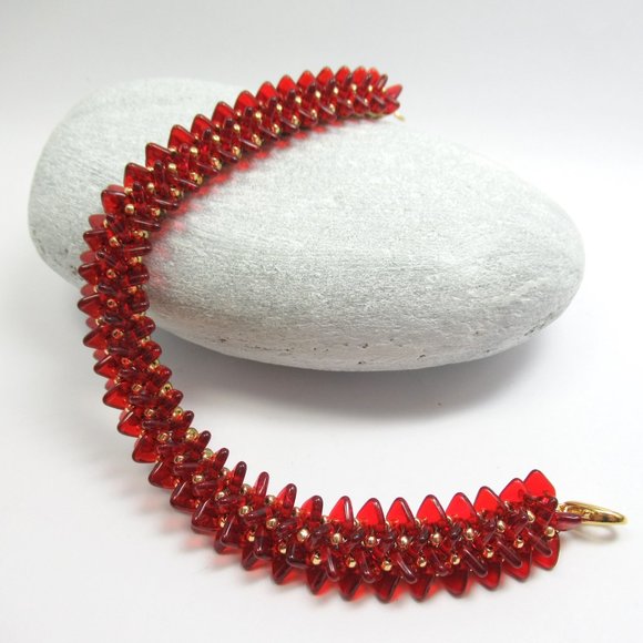 Red and gold handwoven bracelet - Picture 8 of 11